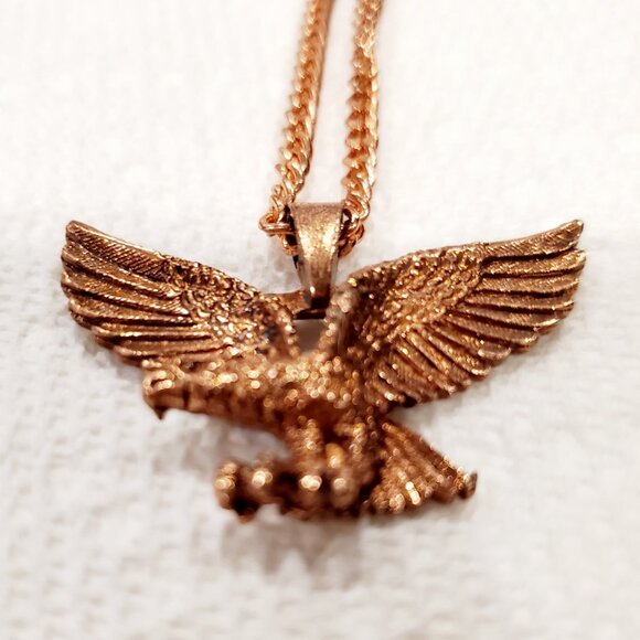 Eagle in Flight Bronze Pendant Necklace Hunting Bird Of Prey Mini Cuban Chain - Picture 4 of 6